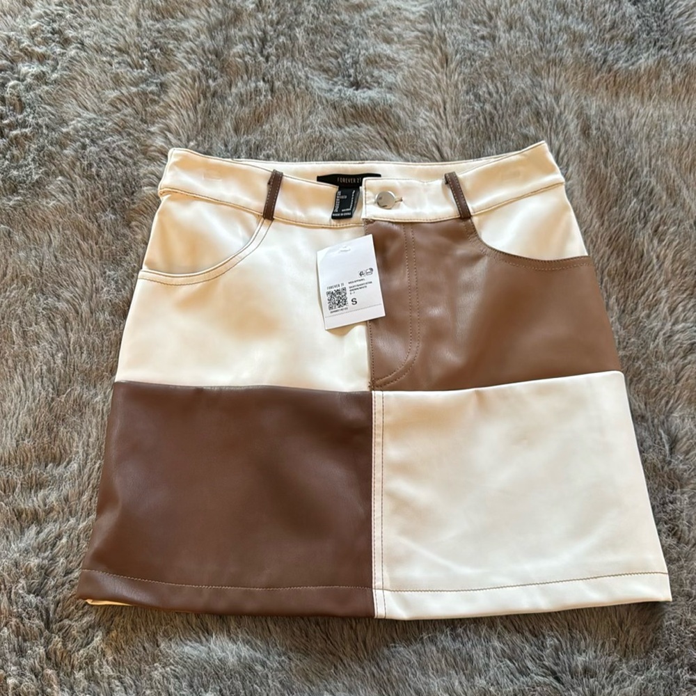 Forever 21 Faux Leather Cream Mini A-Line Skirt